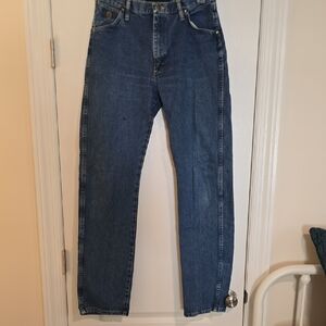 Wrangler Men's Classic Blue Straight Jeans